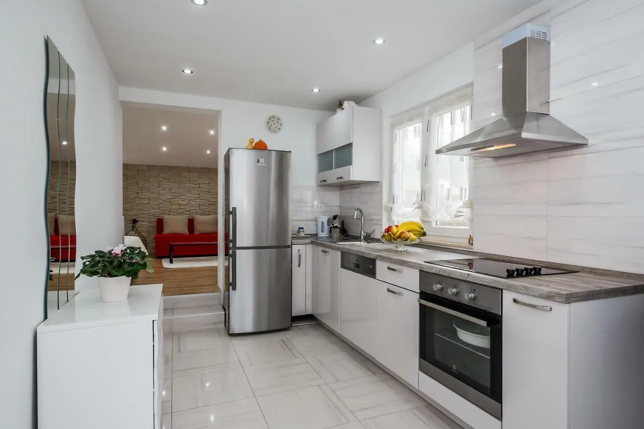 Apartments Meridians Kastela 0*,  Croatia