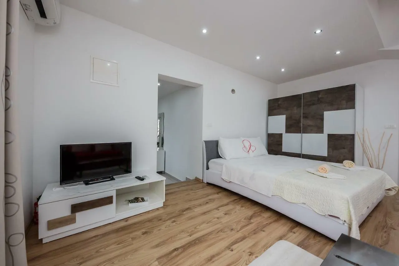 Apartments Meridians Kastela