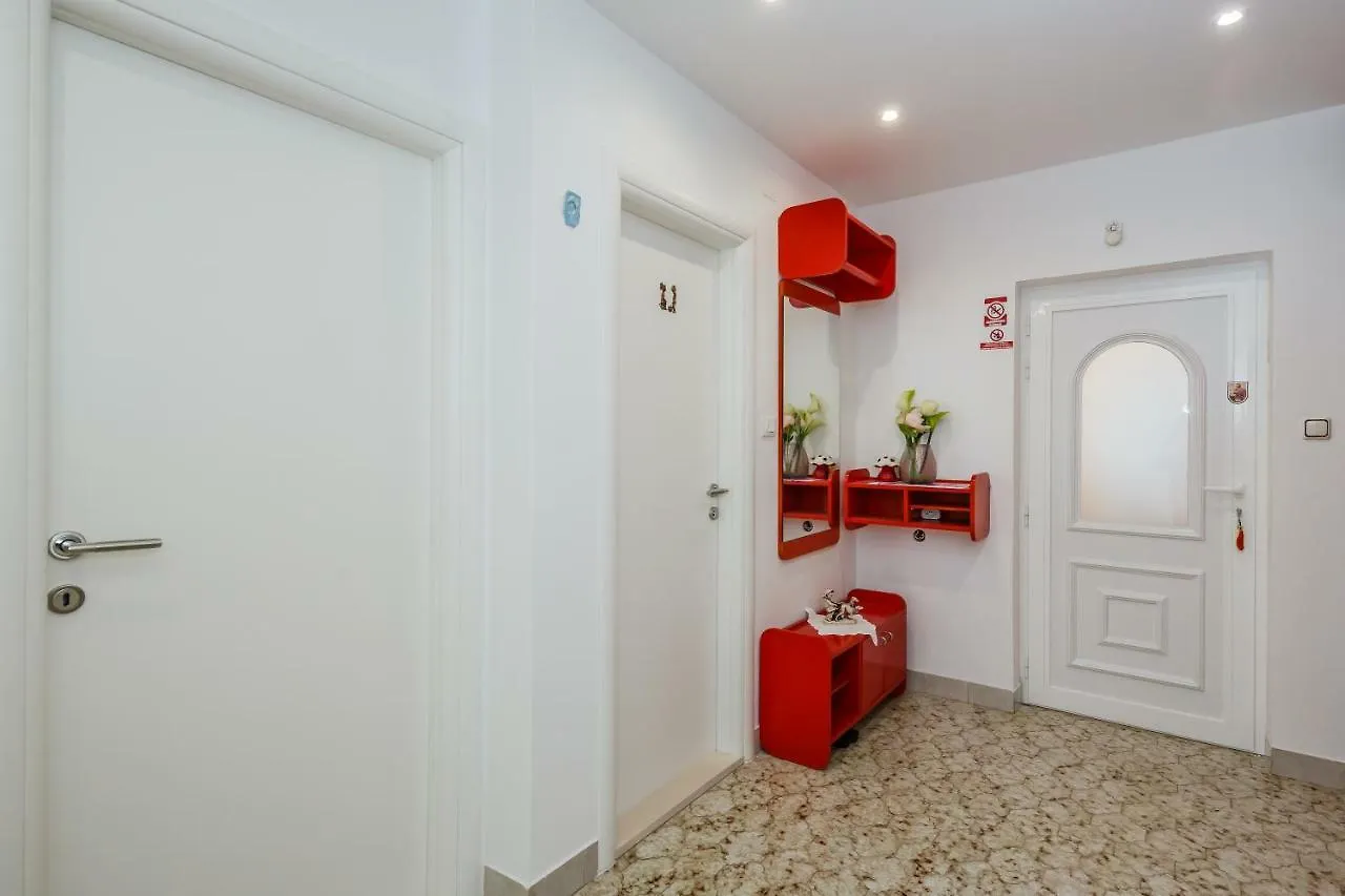 Apartments Meridians Kastela Croatia
