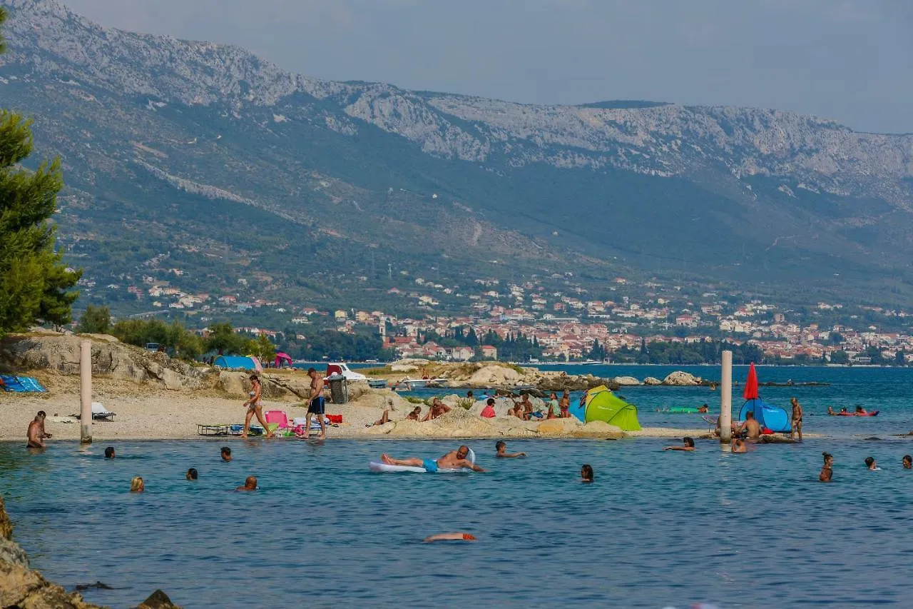 Apartments Meridians Kastela 0*,