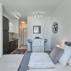  Apartament Modern With Sea View 150 Meters To