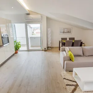  Apartment Grabovac